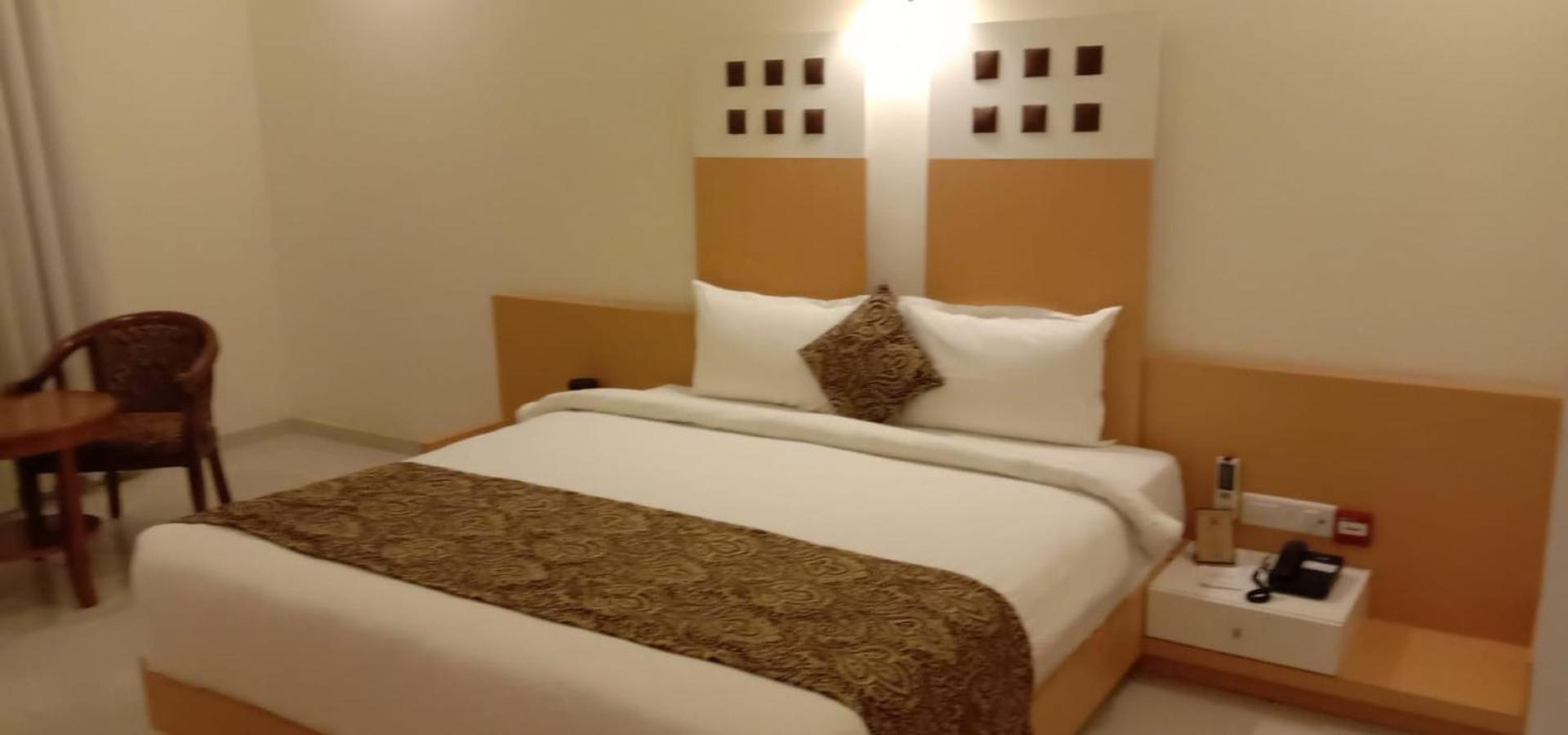 Hotel Roma Kristo Dwārka Εξωτερικό φωτογραφία
