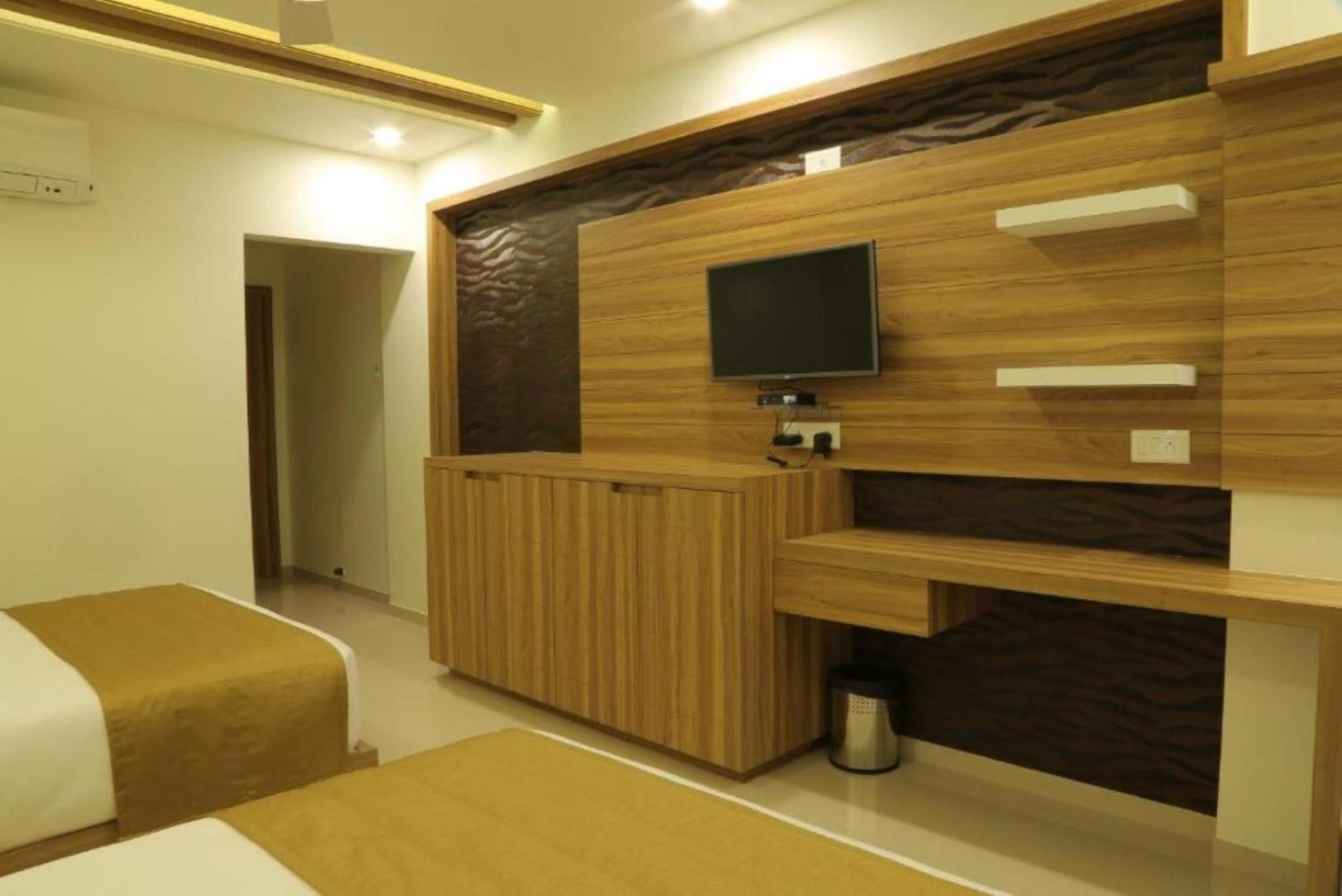Hotel Roma Kristo Dwārka Εξωτερικό φωτογραφία