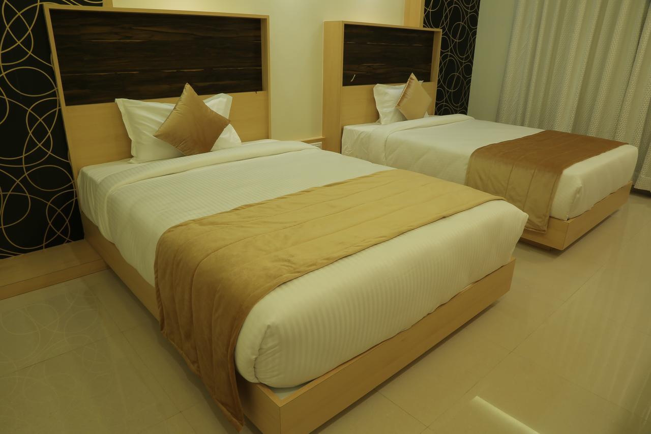 Hotel Roma Kristo Dwārka Εξωτερικό φωτογραφία