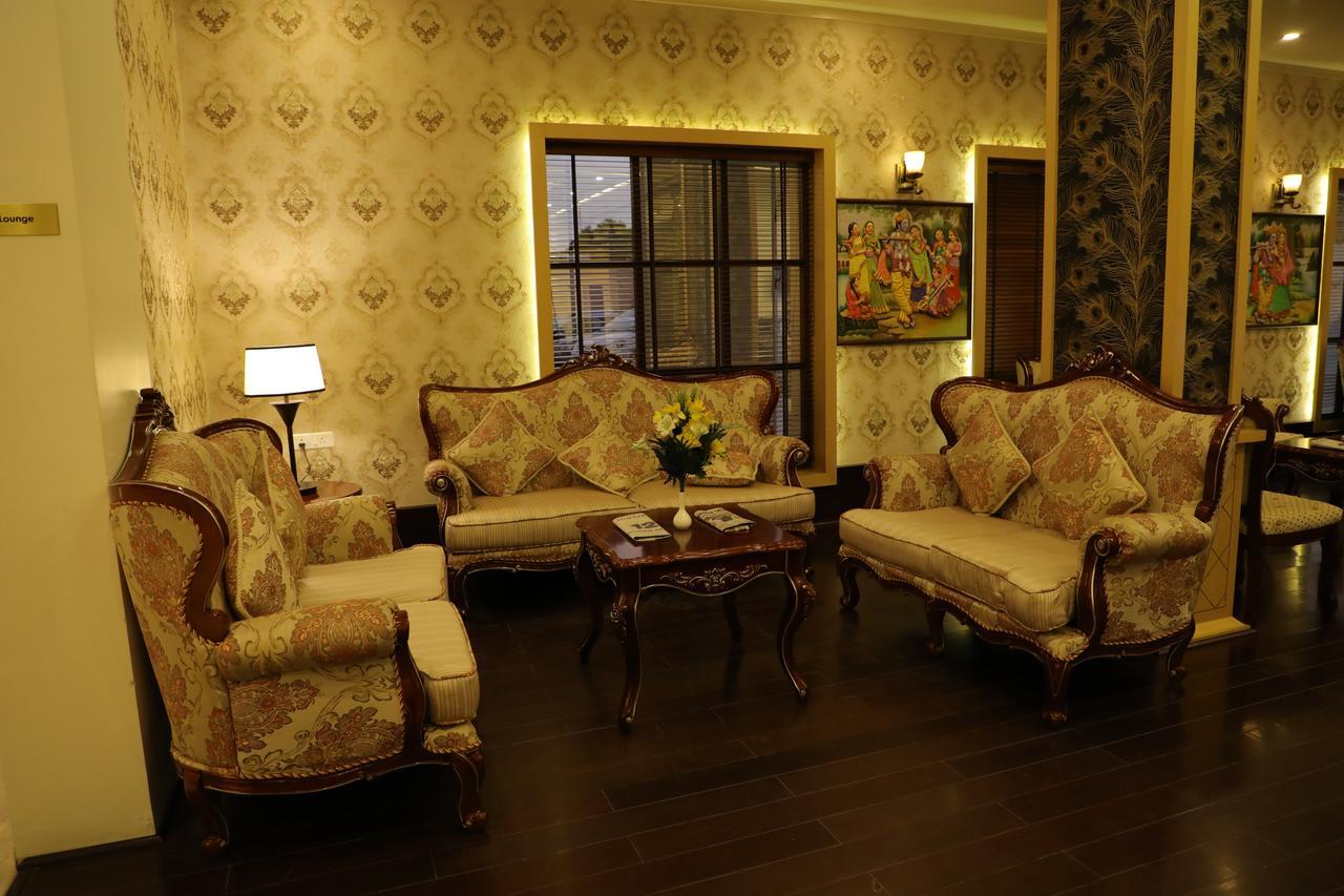 Hotel Roma Kristo Dwārka Εξωτερικό φωτογραφία